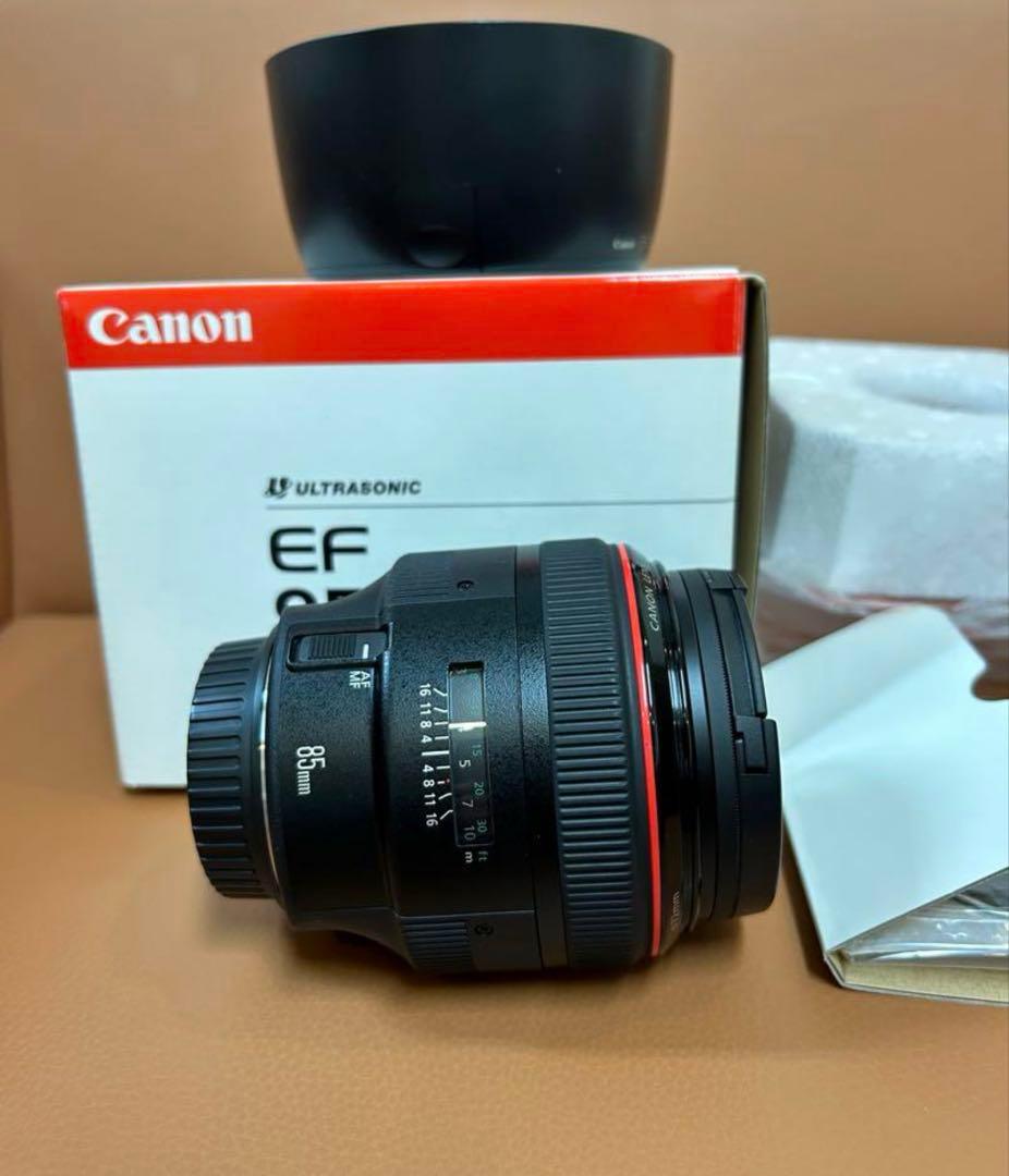 デジタルカメラ EOS 5D IV +85mm f1.2 +Godox V1C+Remote