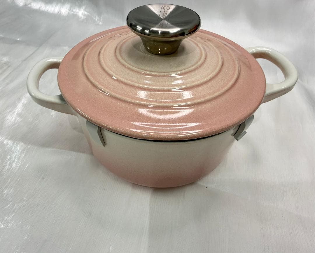 【希少】ル・クルーゼ ココットロンド 14cm ピンク 箱付