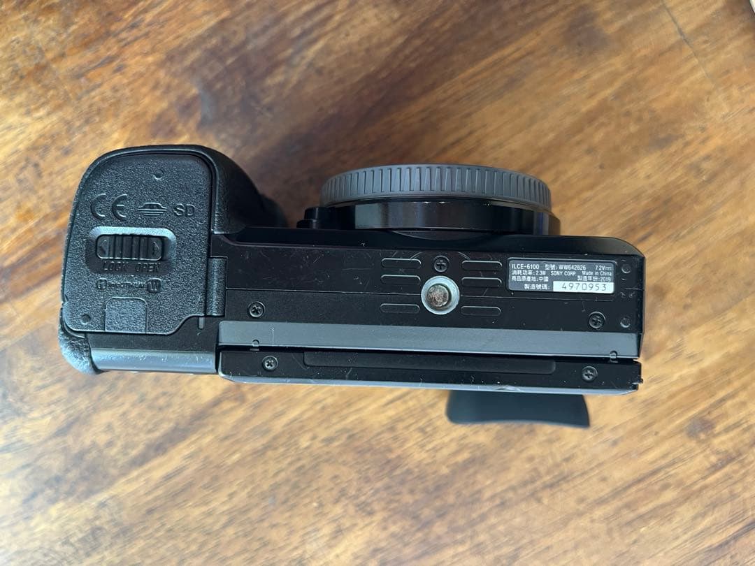 【海外仕様】SONY α6100 ミラーレスカメラ 3本レンズ付き