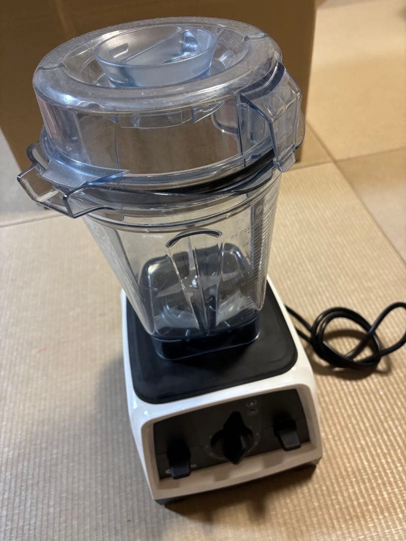 Vitamix 高級モデル　ミキサー V1200i ホワイト