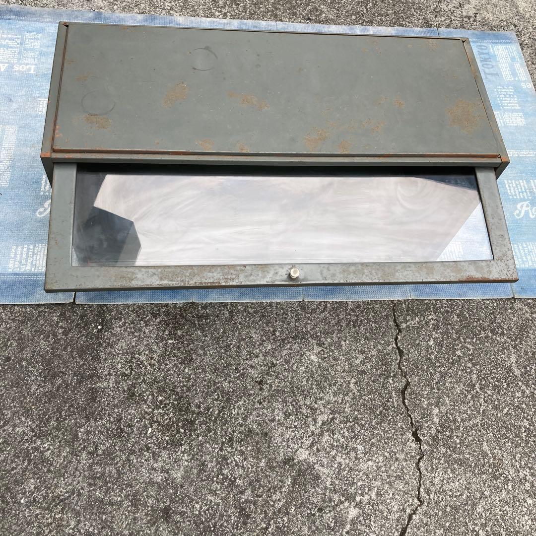 ペコ　米軍　キャビネット