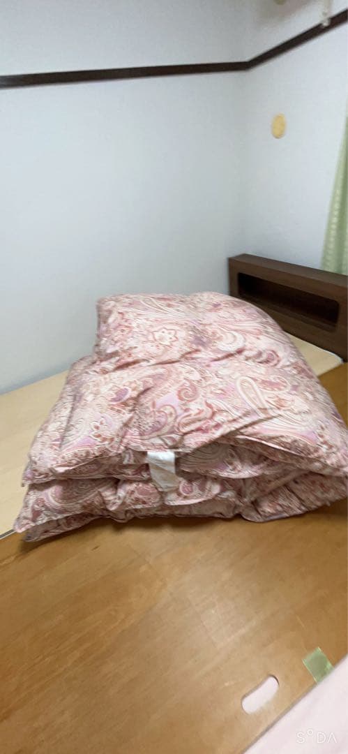 西川の羽毛掛け布団　ダブルロング　ハンガリーホワイトダック1.7kg使用