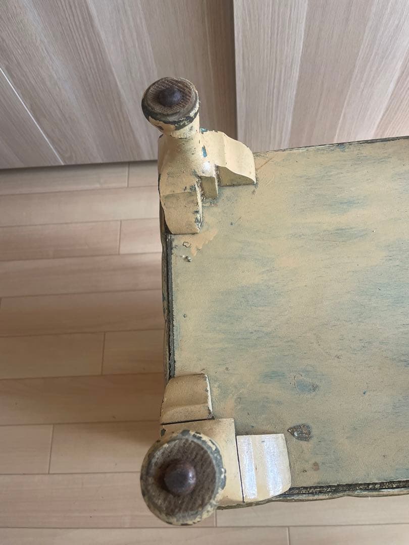 ロイドルーム　ベットサイドチェスト