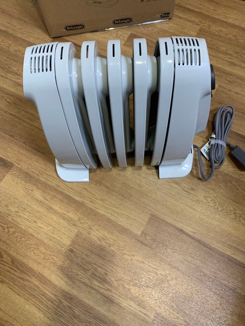 デロンギ オイルヒーター RHJ01A0505-DW