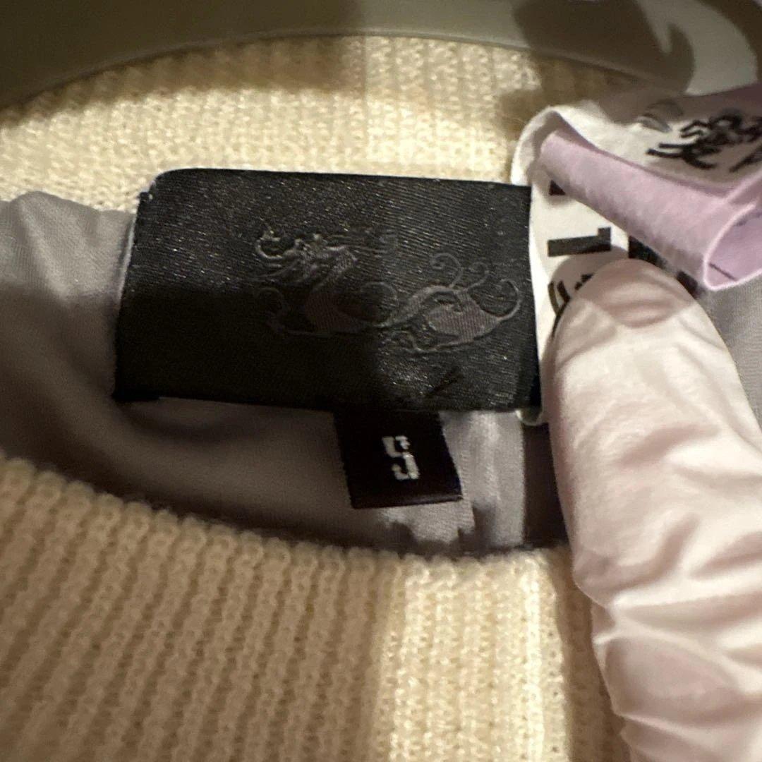 美品❗️ダンスウィズドラゴン　ホワイト クルーネック セーターサイズ5