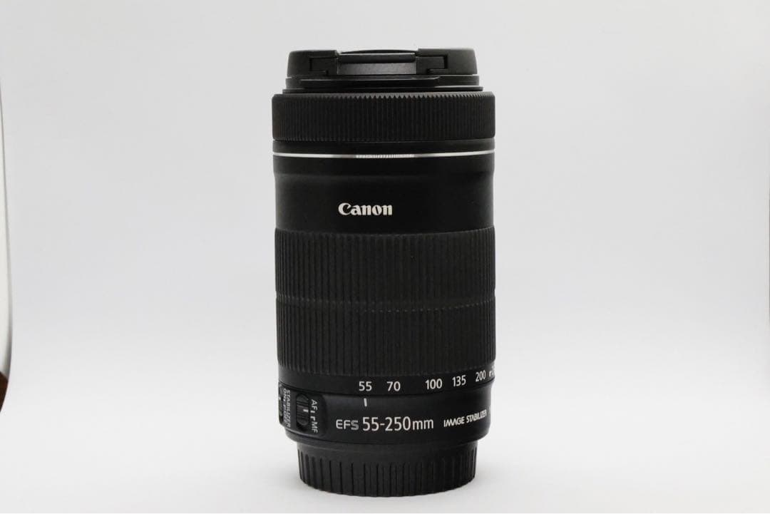 Canon kiss X8i ダブルズームキット　一眼