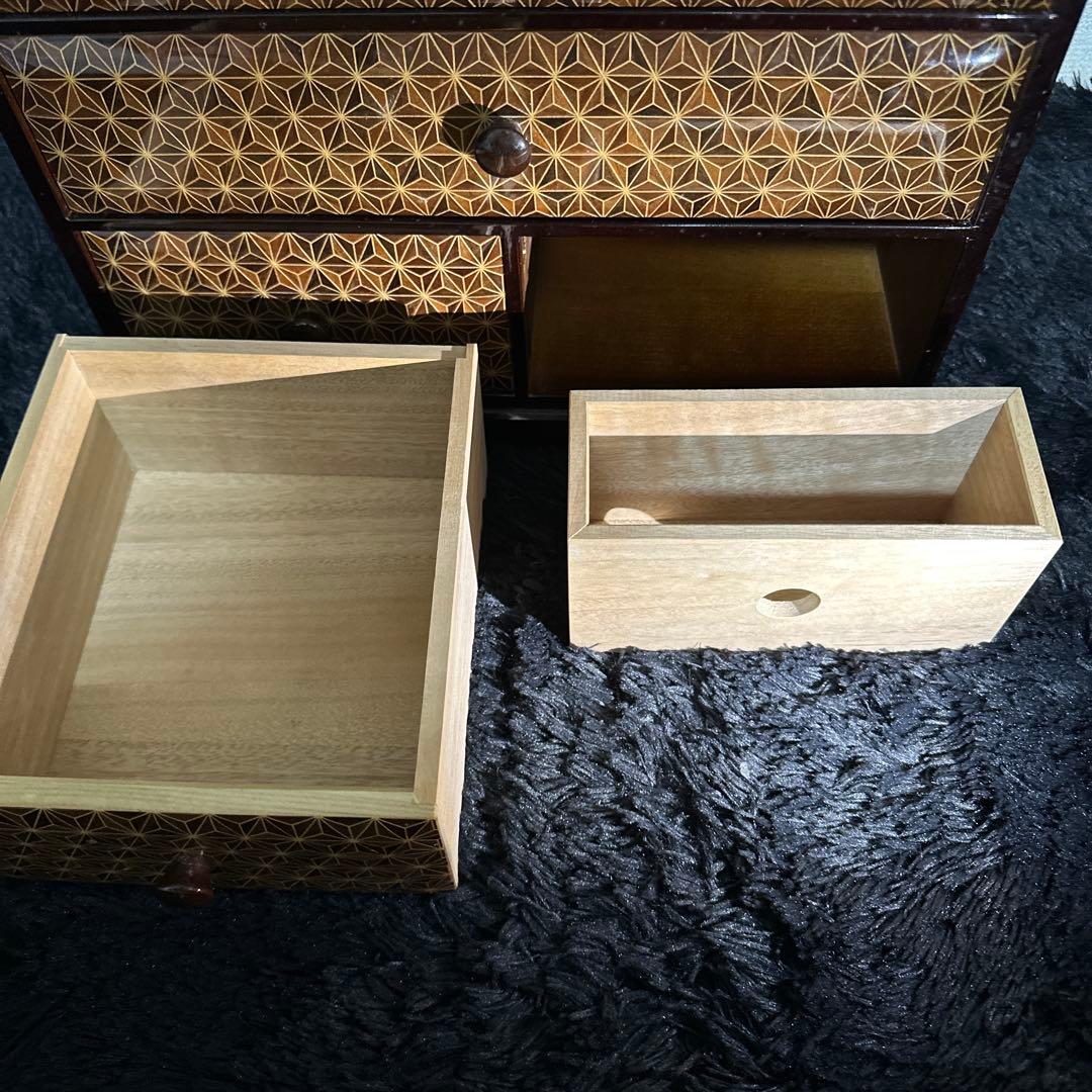 勲六等瑞宝章受章 露木清次作 漆 引出 箱根 寄木細工 30×35×25cm 檜