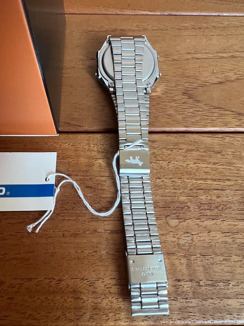 【美品】メゾンキツネ カフェキツネ　CASIO コラボ　腕時計