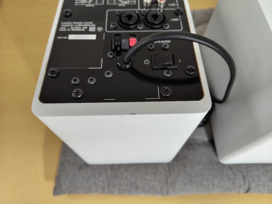 Yamaha HS3 モニタースピーカー