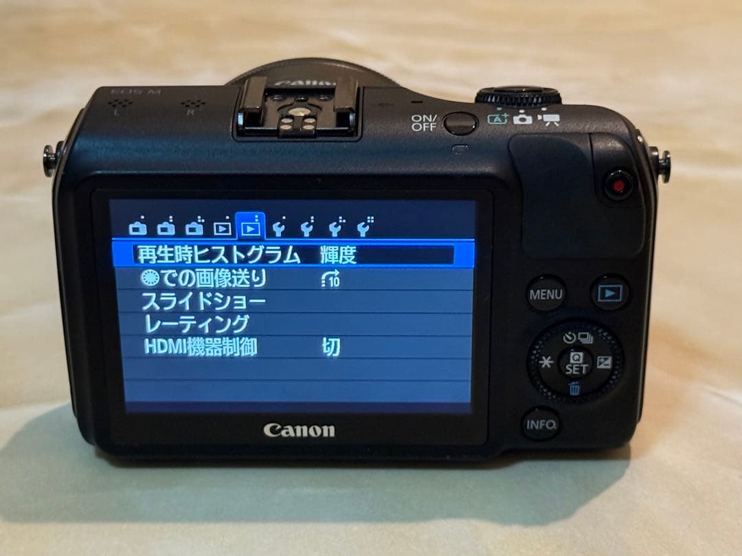 【Canon】キャノン EOS M デジタル一眼レフ