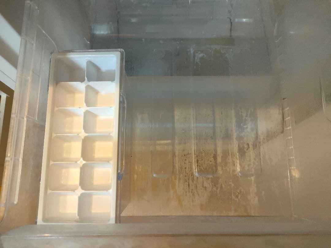 2024年製　シャープSJ-BD23M　プラズマクラスター冷蔵庫　230L右開き