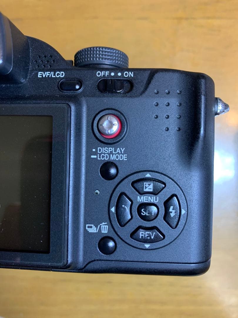 Panasonic DMC-FZ7 デジタルカメラ　プロテクターフィルター付