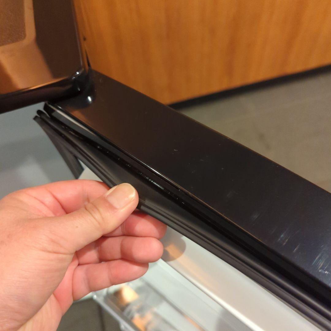 極美品2022年製(東京23区のみ送料と設置無料！)冷蔵庫