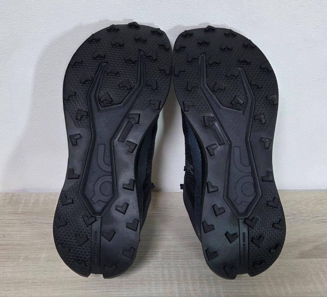 BEAMS別注 On × REI Co-op / Cloudultra 3