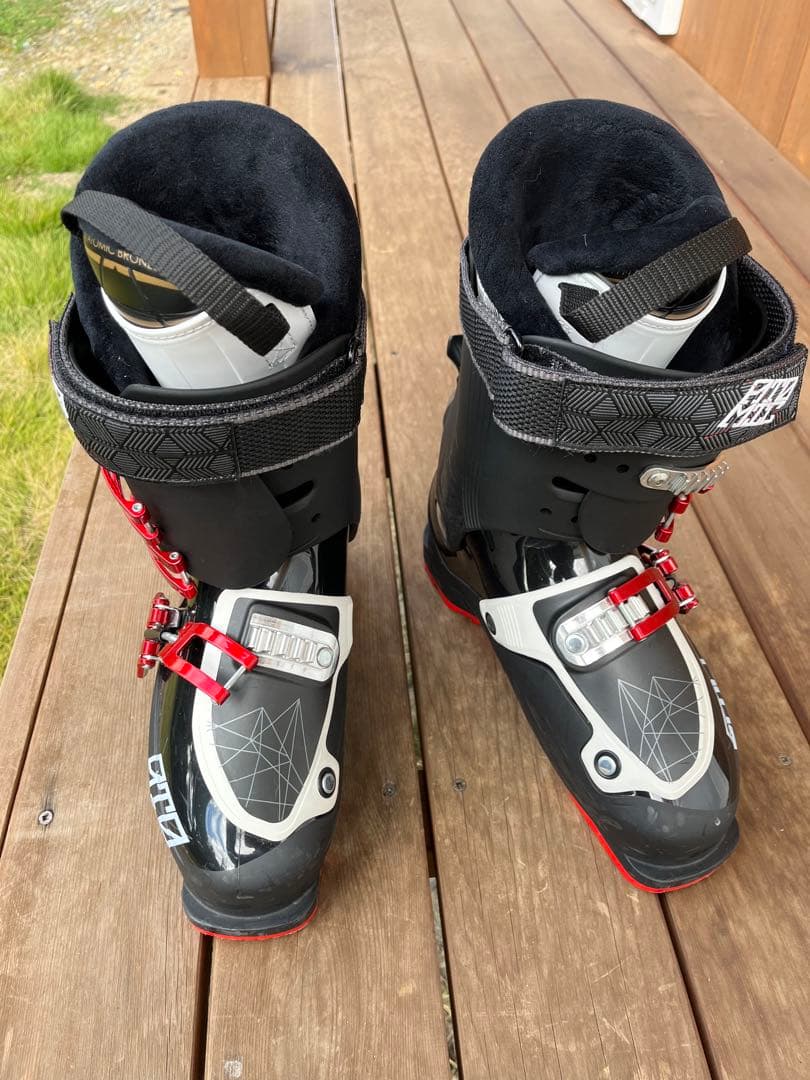 アトミック ATOMC NOMAD SMOKE スキー板 157cm