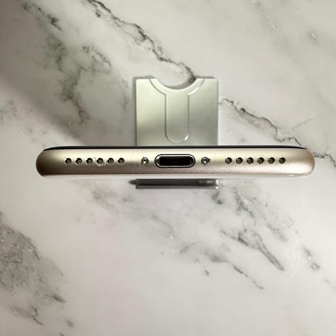 ★美品　iPhone SE3 128GB SIMフリー バッテリー100%