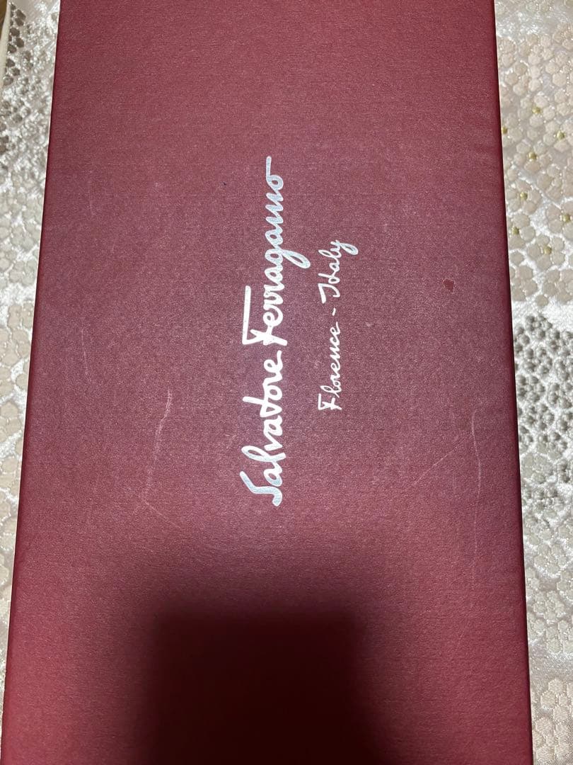 値下げしました　フェラガモバレーシューズ　4 2/1