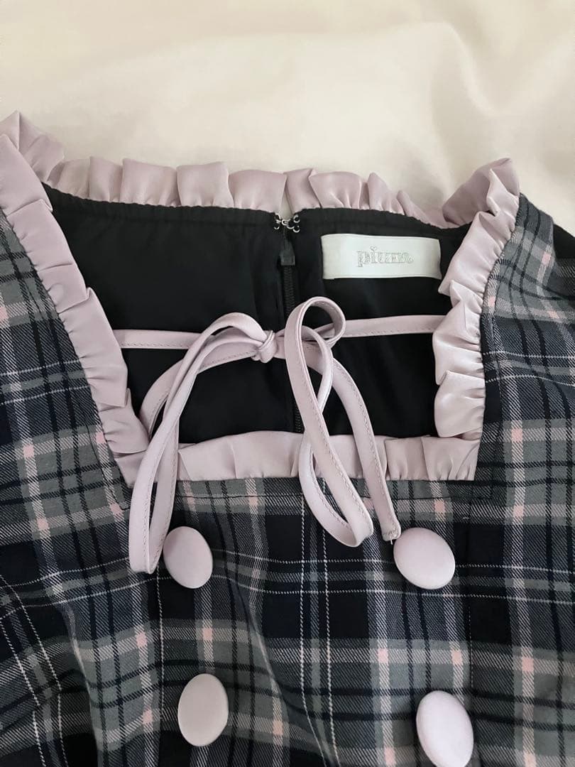 pium クロスベルト半袖ティアードミニワンピース ネイビー