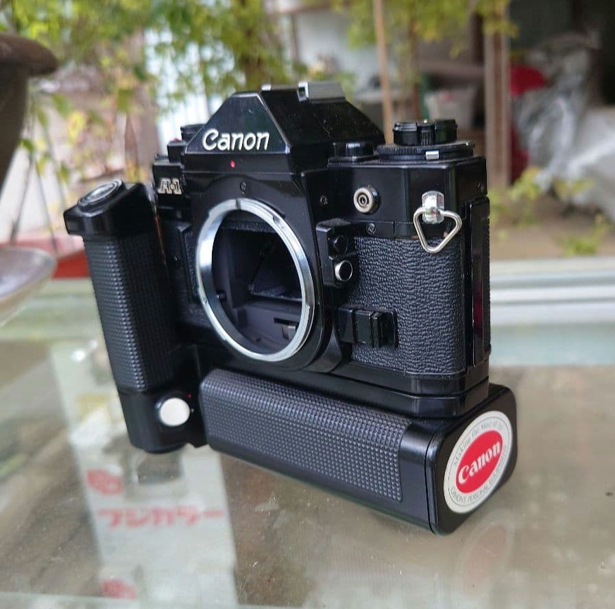 CanonA-1  フィルムカメラ　モータードライブ　シグマ16mmレンズ付き