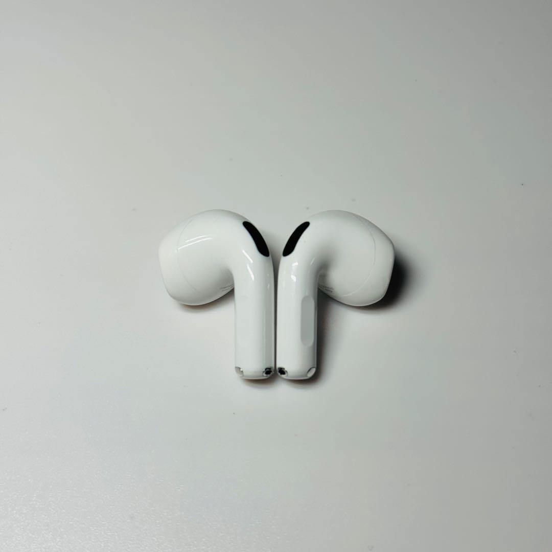 【7】 AirPods 4 第4世代 本体 ANC搭載 保証期間あり