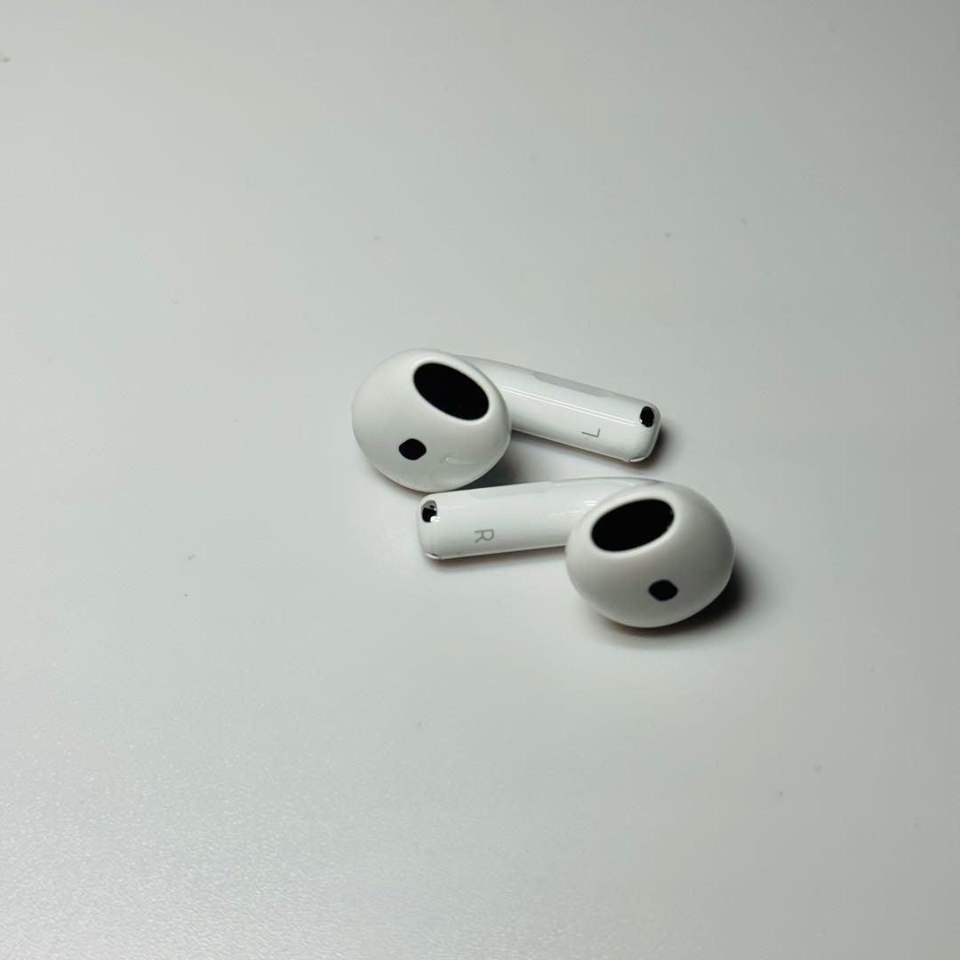 【7】 AirPods 4 第4世代 本体 ANC搭載 保証期間あり