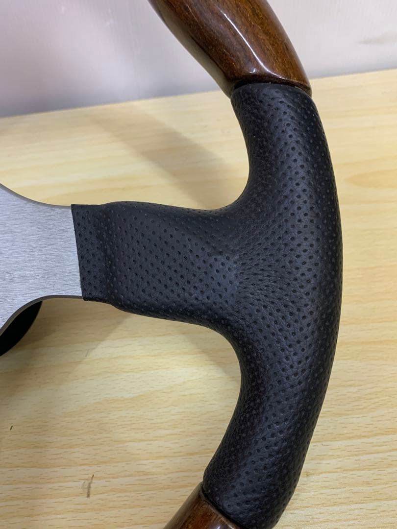 【中古】momo ウッド&レザーステアリングハンドル MM70508-14