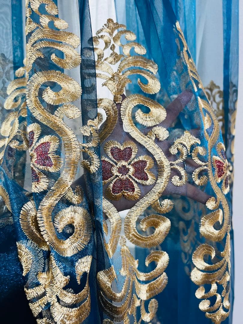 2枚入り　レースカーテン　金運UP ベージュ　刺繍柄　クローバー　レース　送料込