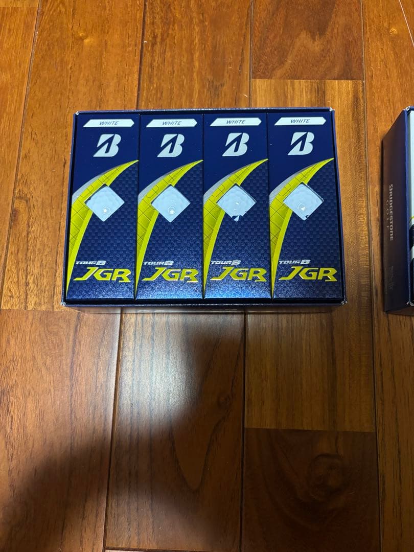 【新品•未使用】Bridgestone Tour B JGR ホワイト　2ダース