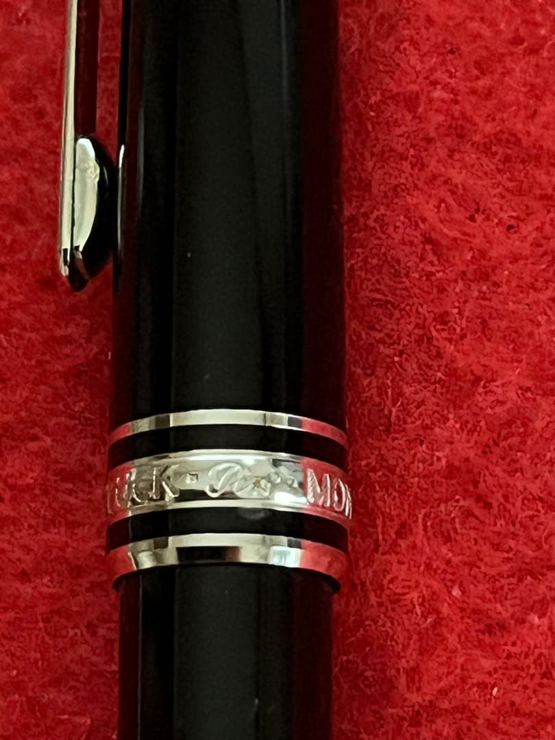 モンブランボールペン マイスターシュテュックpixプラチナP164‼️艶やかです‼️