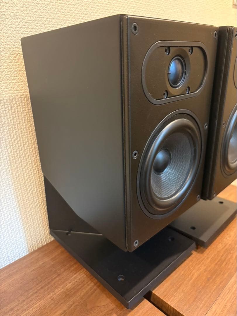 Bowers & Wilkins（B&W）CM1 black