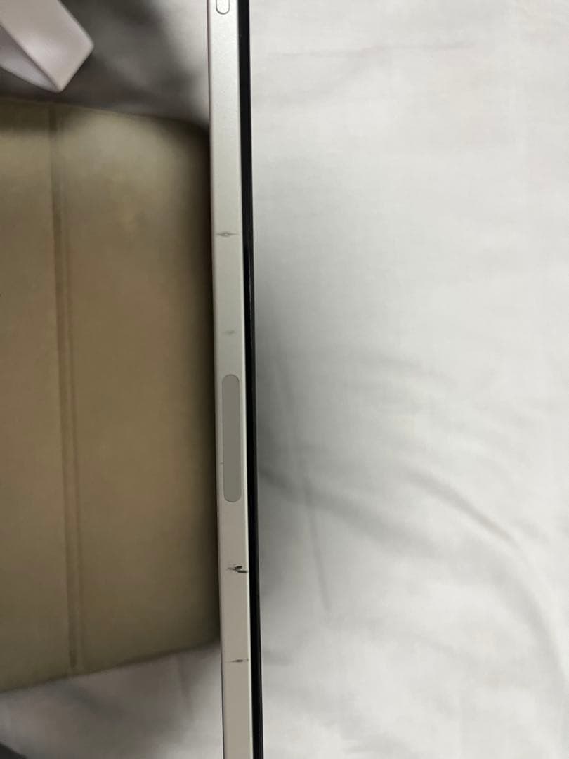 [最安値]iPad pro256GB (logicool キーボード付き)