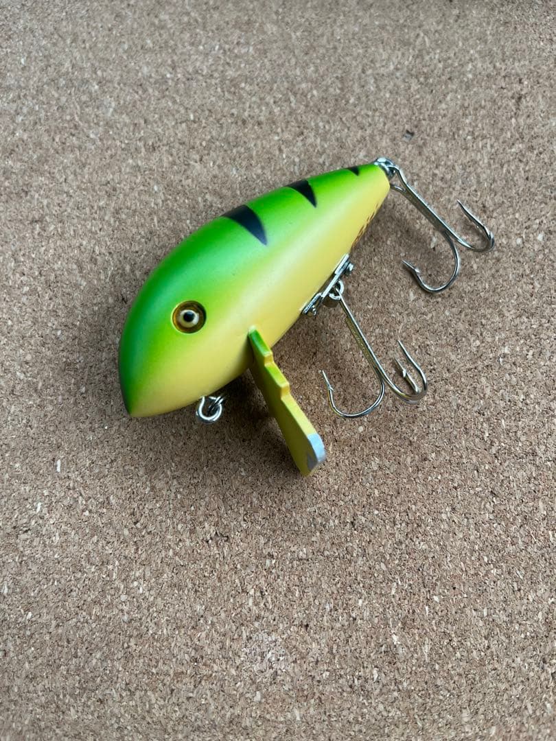 タマタマルアー　釣りタイガー