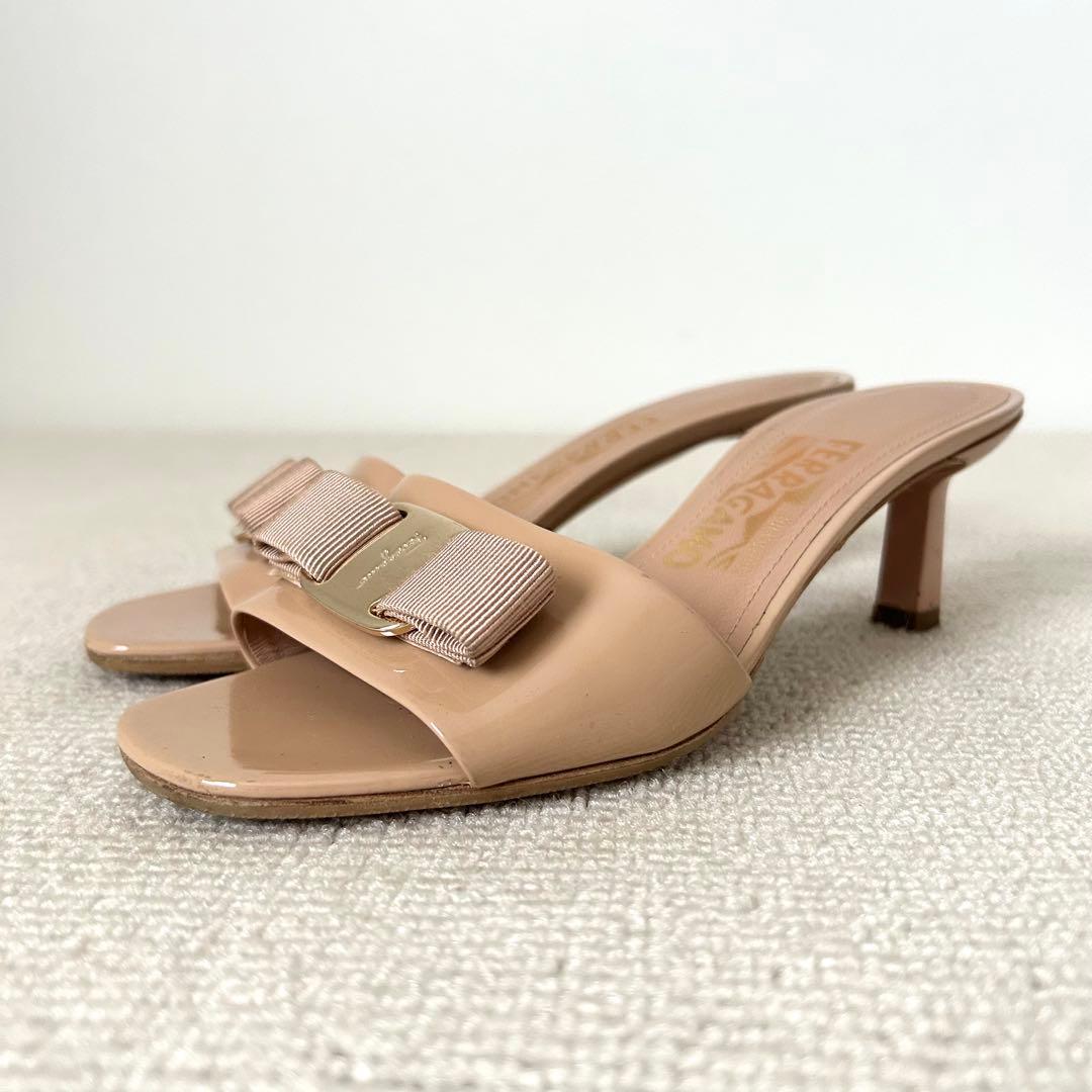 サルヴァトーレ フェラガモ サンダル ミュール ヴァラリボン 23cm