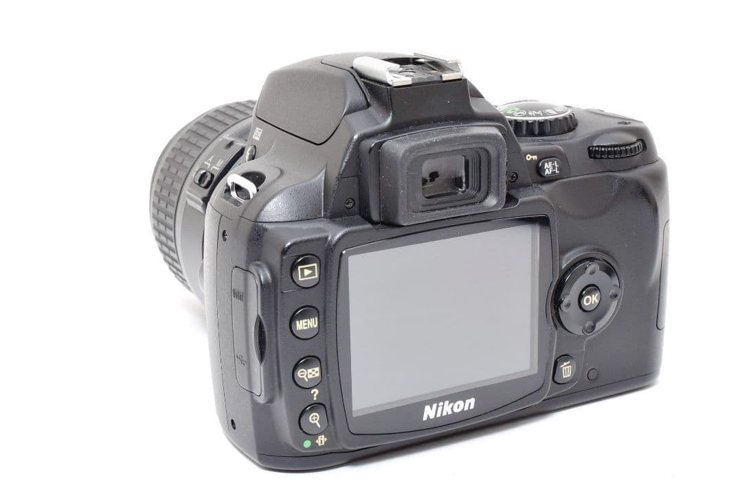 写りで選ぶ名機✨Nikon D40✨標準ズームレンズセット 軽量 一眼レフカメラ