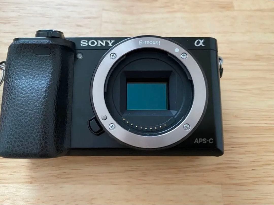 SONY α6000 ミラーレス一眼カメラ 本体　箱付き