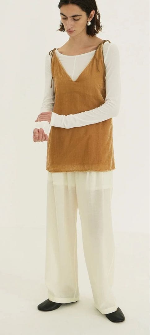 トップス VELOUR SHOULDER RIBBON CAMISOLE TOPS
