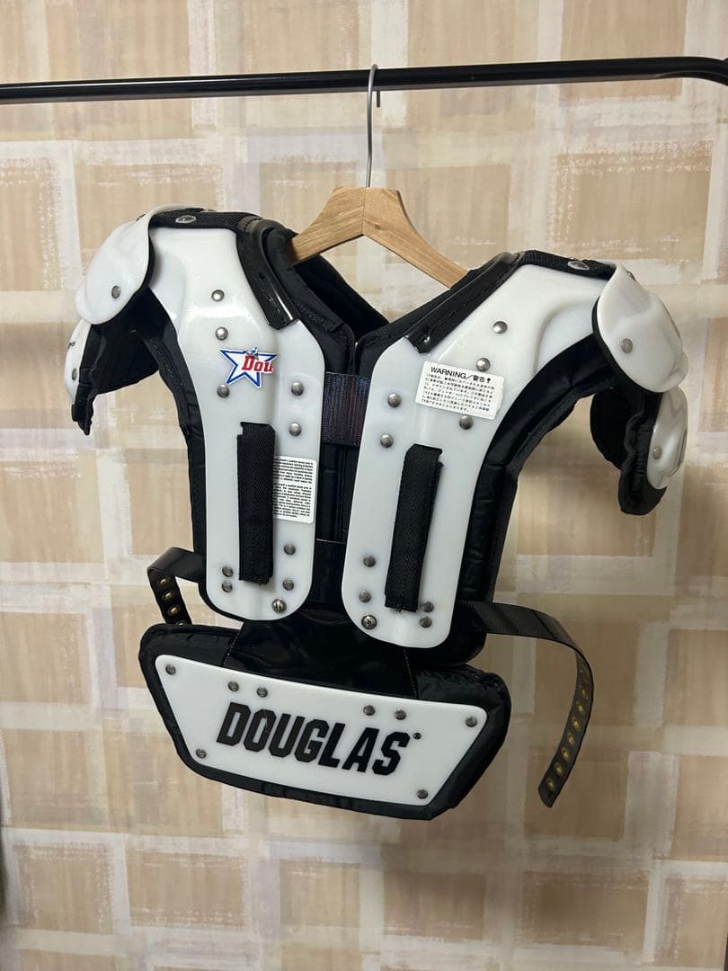 ダグラス ショルダーパッド FF17 XS バックプレート付き 値下げ交渉あり