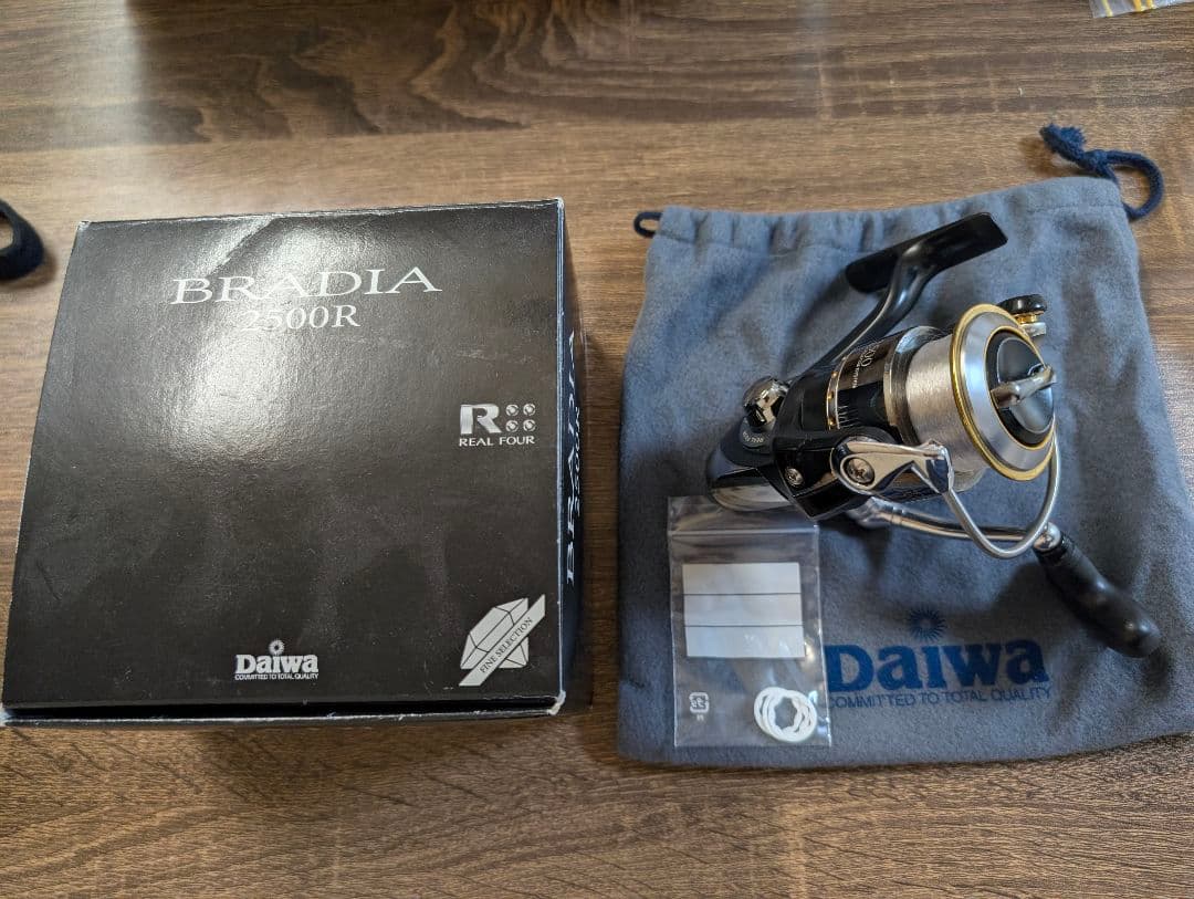 ダイワ ブラディア2500R 他