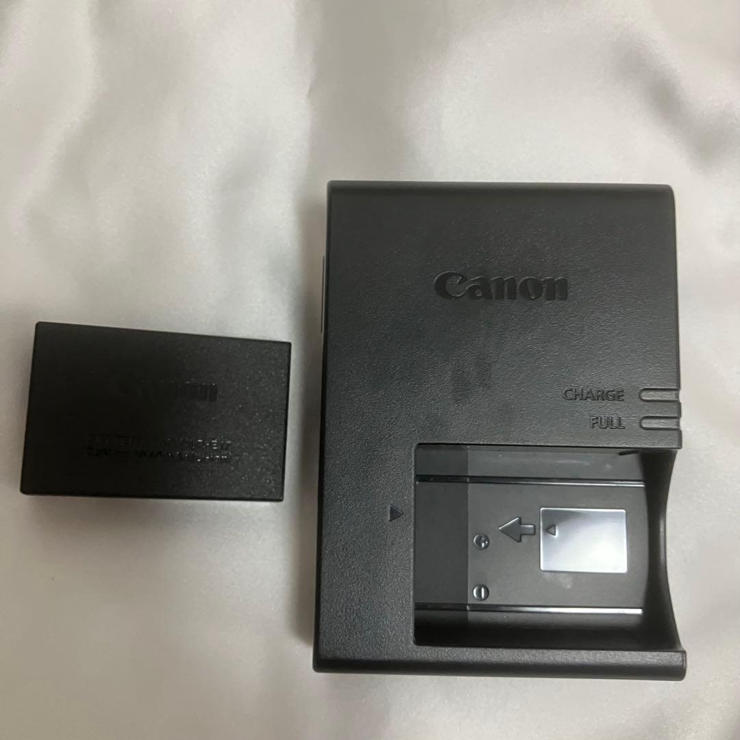 美品 Canon EOS M3 ミラーレス一眼 ダブルレンズキット ホワイト