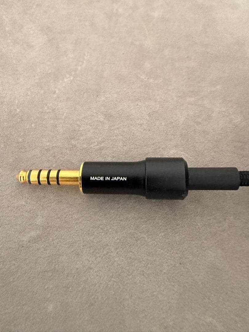 TAGO STUDIO T3-01ヘッドホン 【バランス接続ケーブル付き】