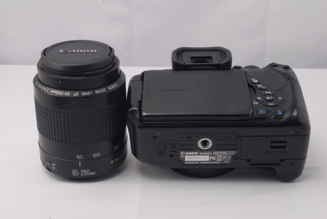 Canon EOS Kiss X6i★レンズ付き一眼レフカメラ★バリアングル液晶