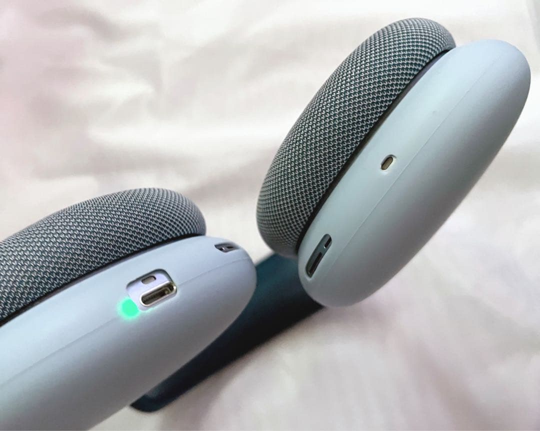 AirPods MAX 本体 スカイブルー　イヤーシリコンカバー付き　美品