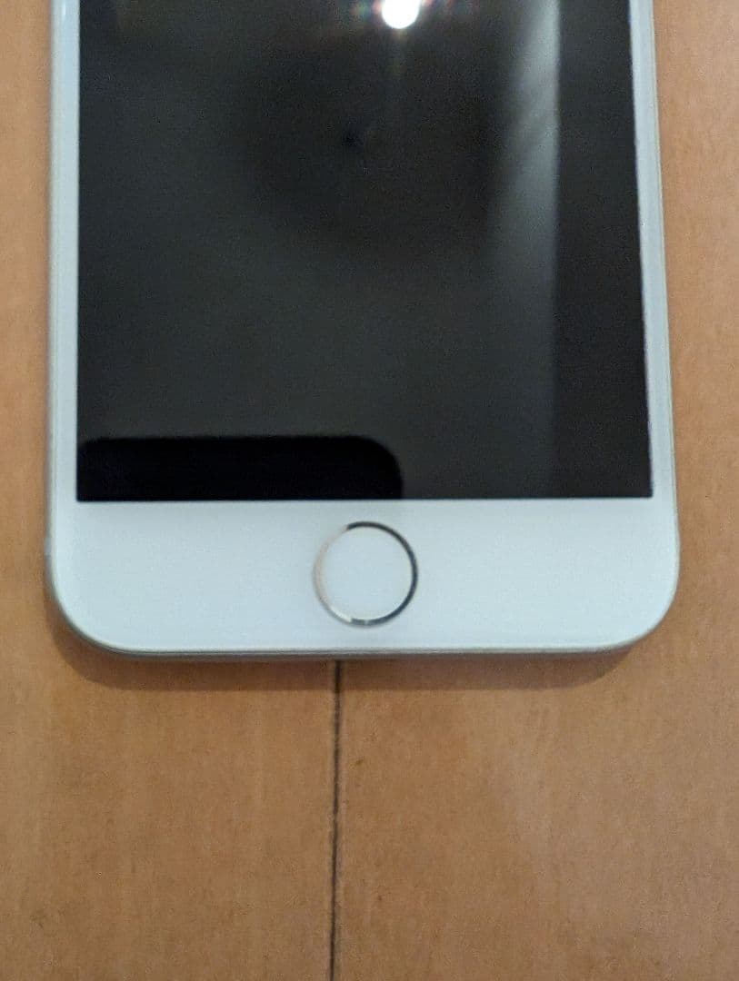 iPhone8 シルバー　64GB SIMフリー