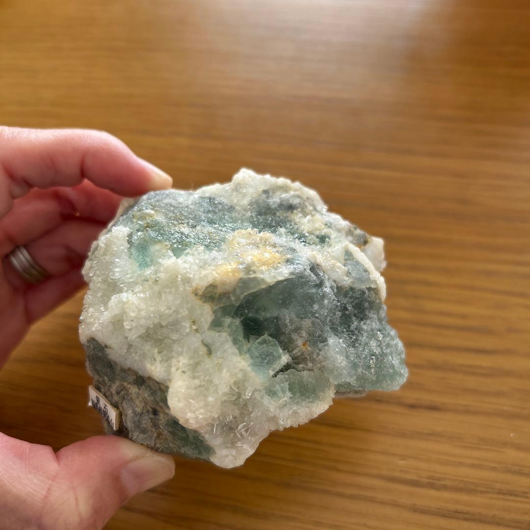 蛍石　福島県蛍鉱山　水晶付き　国産　原石