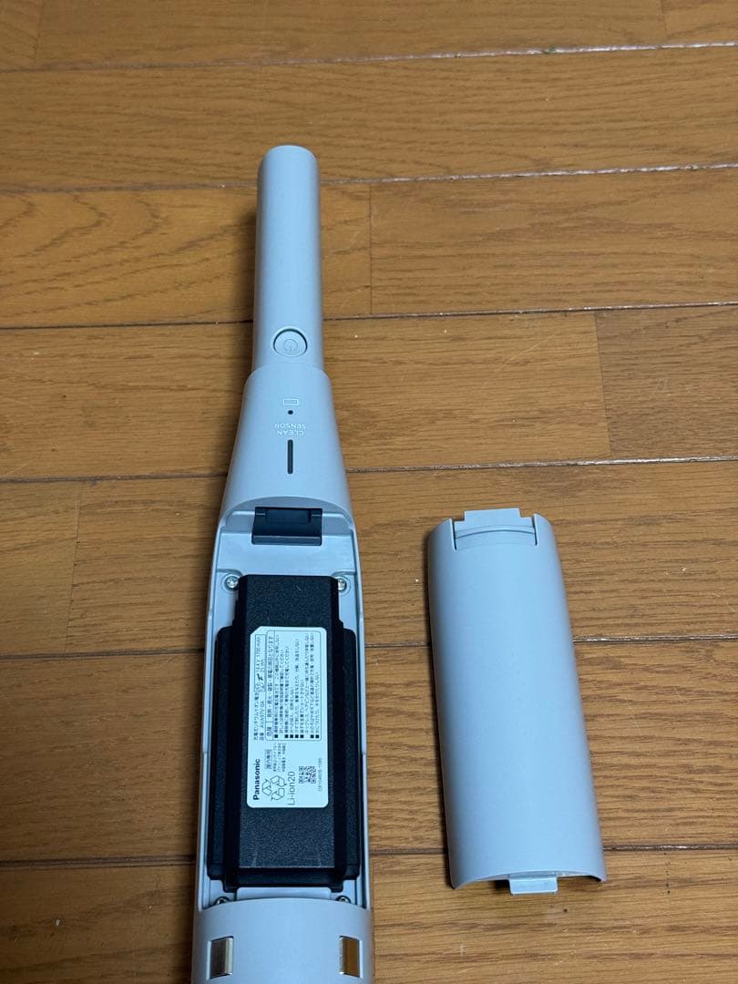 パナソニック セパレート型コードレススティック掃除機 MC-NS70F