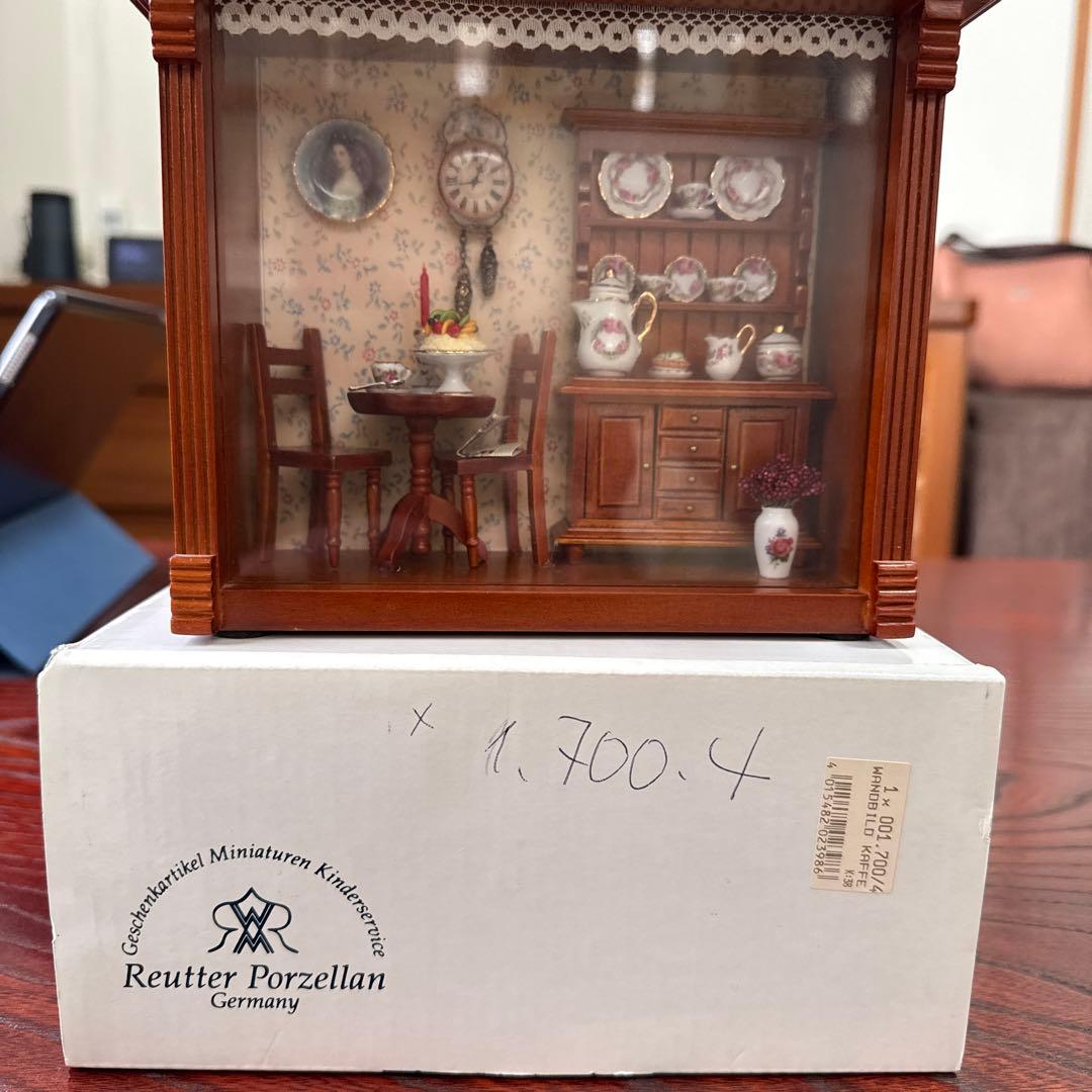 ロイターポーセリン　ミニチュア