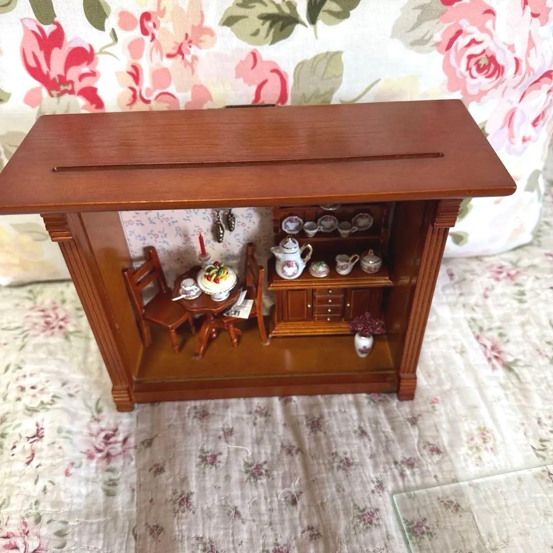 ロイターポーセリン　ミニチュア