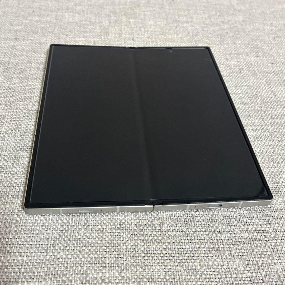 Galaxy Z FOLD6 256GB ホワイト　シルバー
