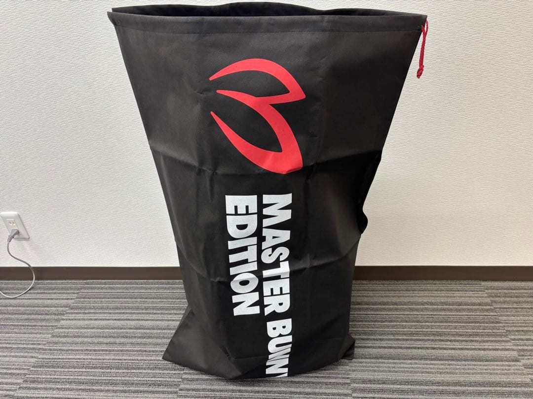 MASTER BUNNY EDITION スタンド式キャディバッグ