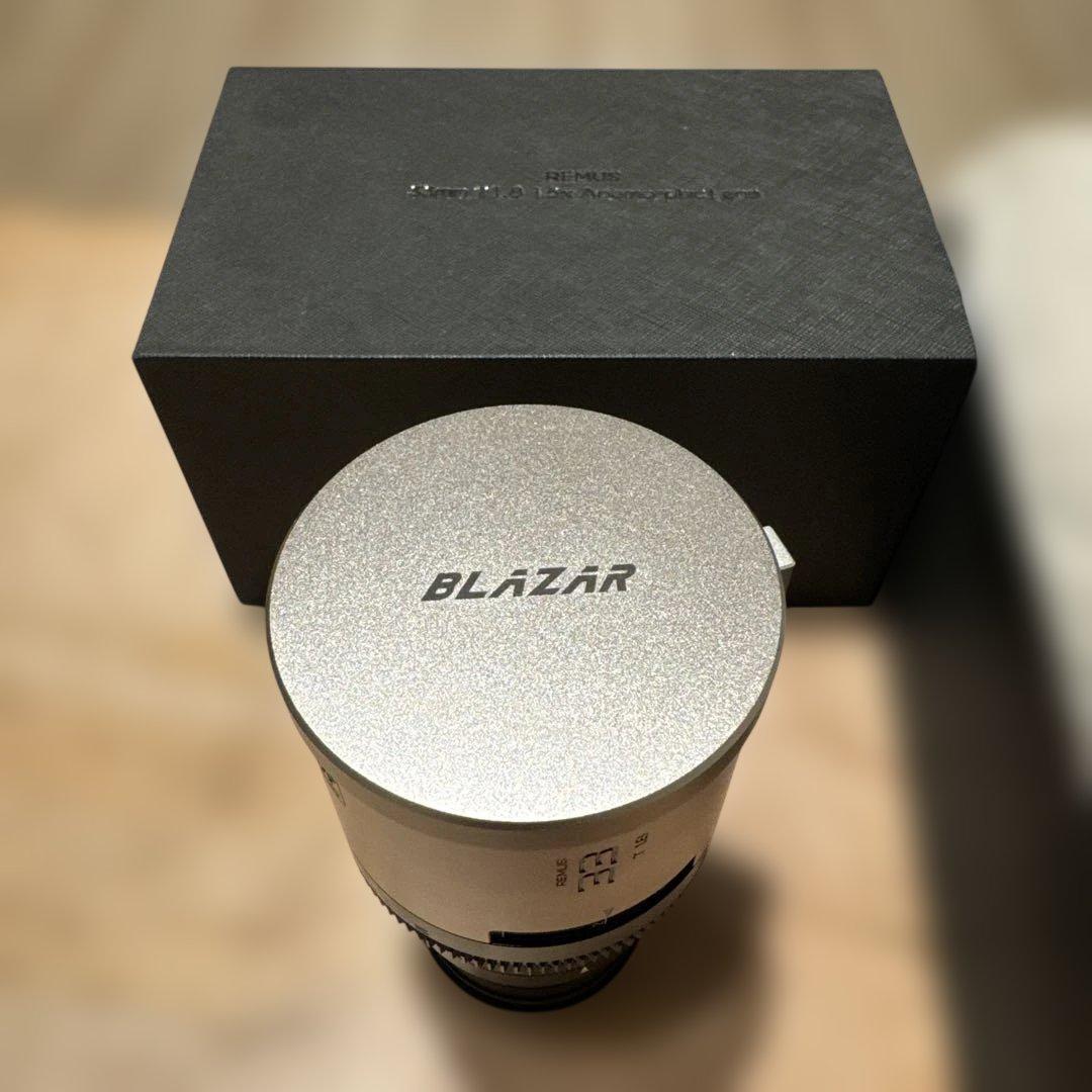 Blazar アナモルフィックレンズ　Remus 33mm T1.8 1.5x